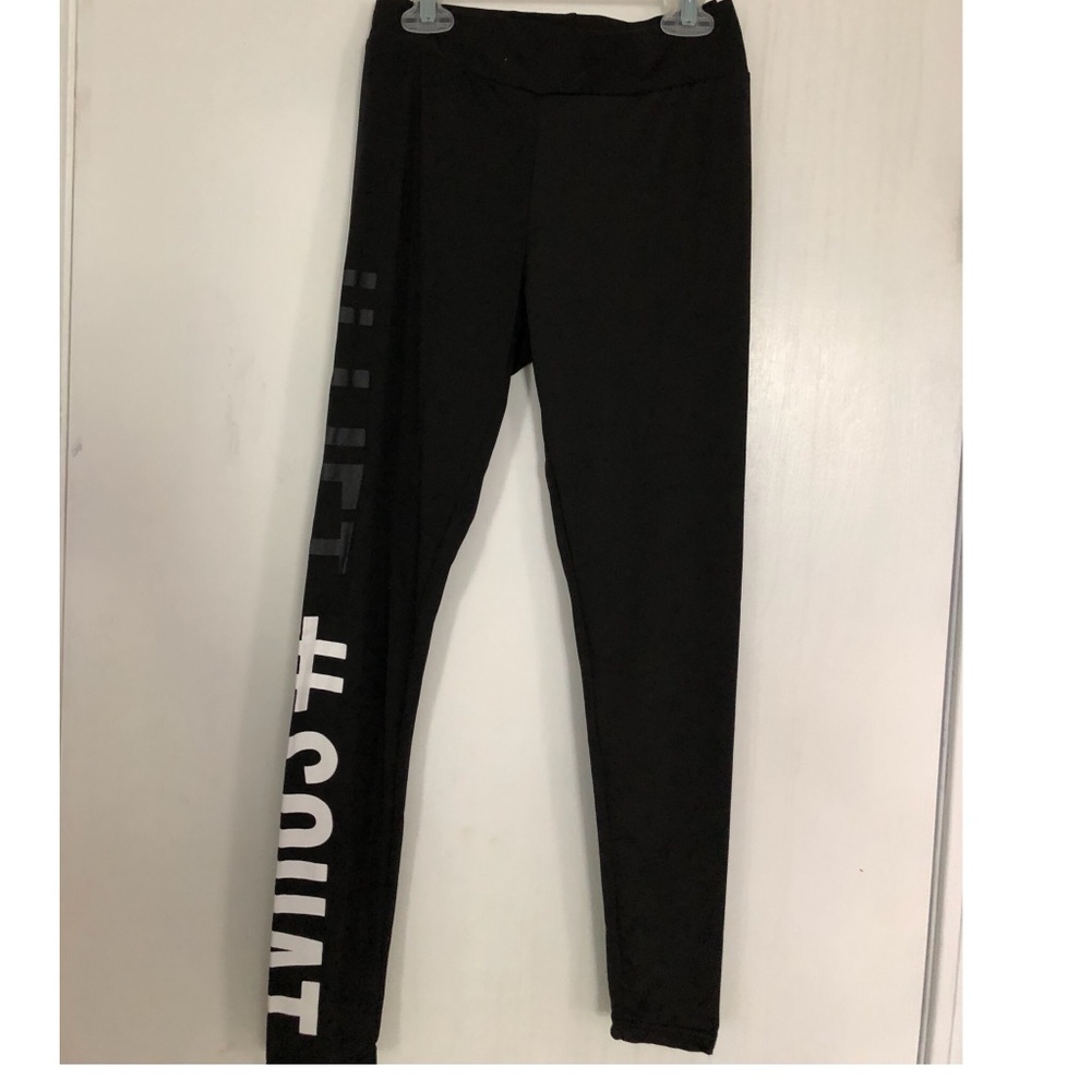 WORKOUT LEGGINGS